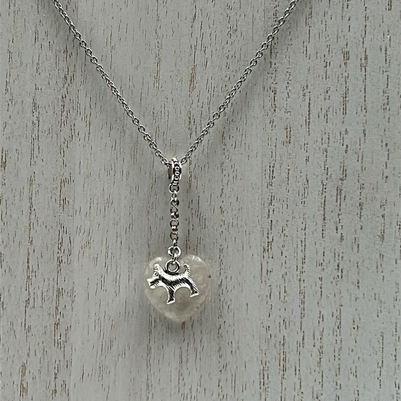 2032- Dog With Natural Stone Heart Handmade Necklace NWT - Picture 3 of 6